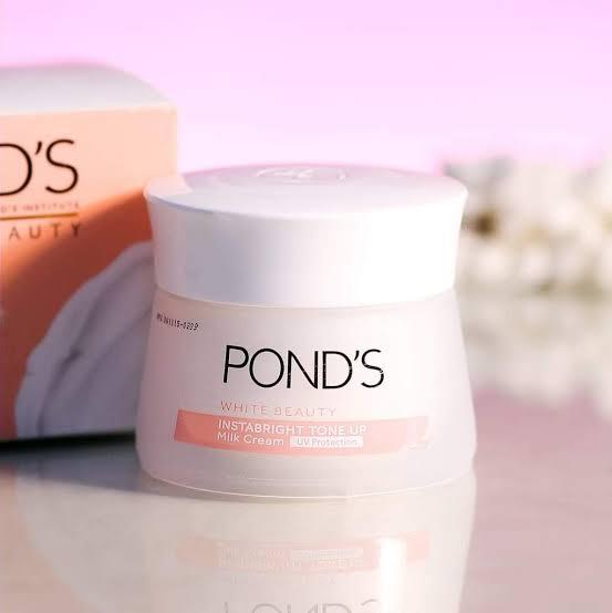 Tone%20Up%20Milk%20Cream%20For%20Even%20Skin%20Tone%20Moisturizing%20Milk%20Cream%2050gm%20-%20Image%205