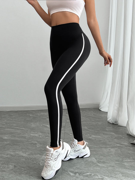 Women's%20High%20Waist%20Yoga%20Leggings%20Black%20Striped%20Tights%20Sports%20Pants%20-%20Image%204