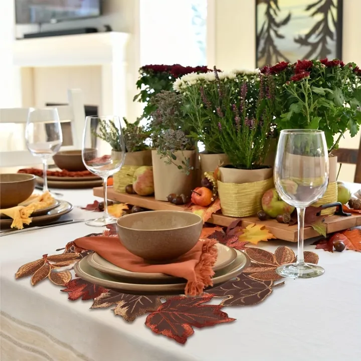 1pc%20Autumn%20Maple%20Leaf%20Embroidered%20Table%20Runner,%20Flocked%20Brown%20Maple%20Design,%20Rustic%20Farmhouse%20Thanksgiving%20Harves%20-%20Image%206