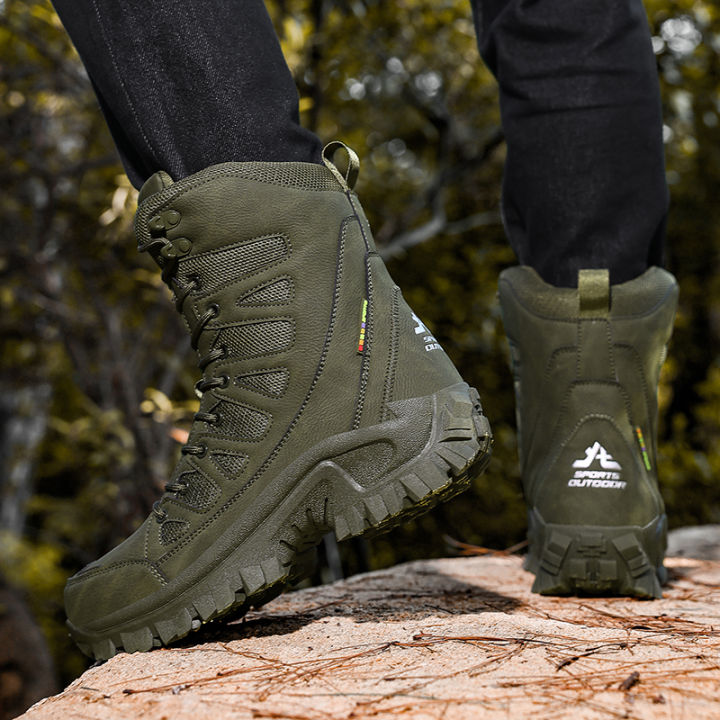 New%20Men's%20Boots%20Fashion%20Outdoor%20Men%20Hiking%20Boots%20High%20Top%20Breathable%20Men%20Desert%20%20Ankle%20Boots%20Non-slip%20Motorcycle%20Boots%20-%20Image%204