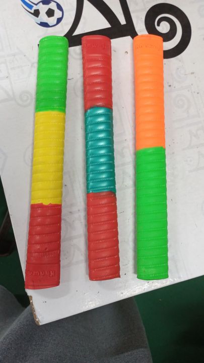 Cricket%20Bat%20Grip,%20multicolor%20-3pcs%20-%20Image%204
