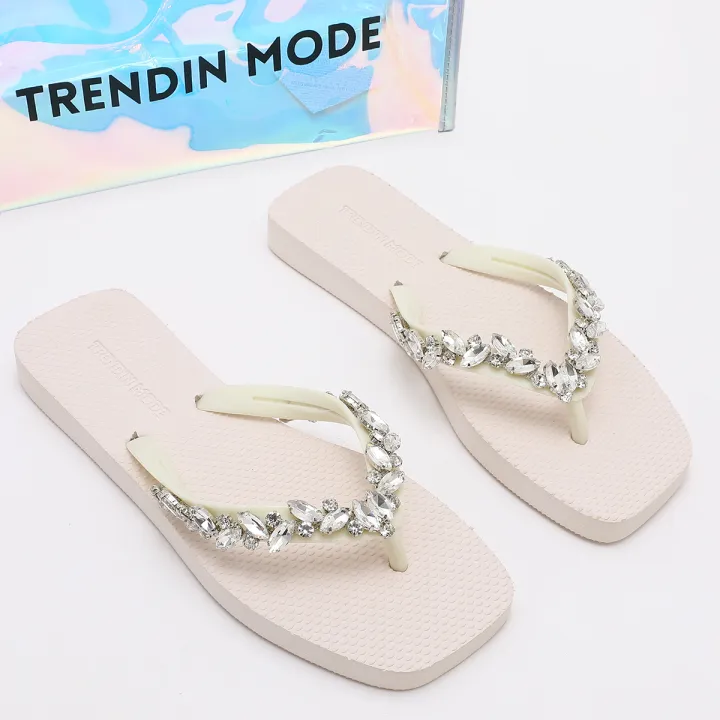Trendin%20Mode%20Women's%20Beach%20Flip%20Flops%20Non-Slip%20Sole,%20Lightweight%20&%20Comfortable%20Slippers%20Summer%20Sandals%20-%20Image%206