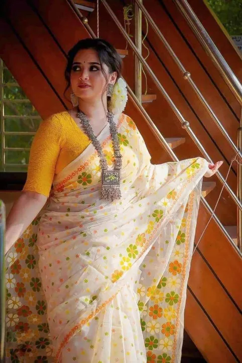 Top%20Rated%20Trendy%20Style%20Tangail%20Halfsilk%20Screen%20Print%20Print%20Saree%20For%20Women%20-%20Image%207