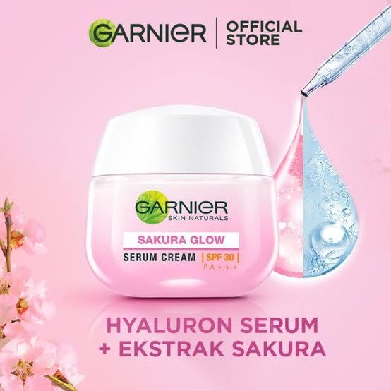 Garnier%20Sakura%20Glow%20Hyaloron%20Serum%20Cream%20SPF30%20PA+++%2050ml%20-%20Image%202
