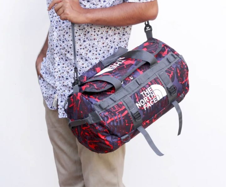 NORTH%20FACE%20Side%20Bag.%20(3%20in%201%20Highlight)%20-%20Image%204