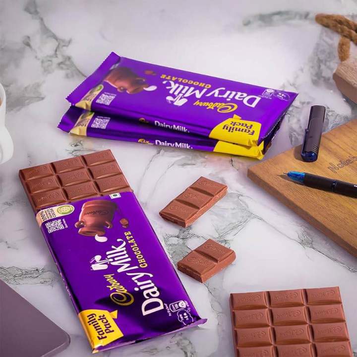 Cadbury%20Dairy%20Milk%20Chocolate%20Bar,%20105%20gm%20Family%20Pack%20-%20(Pack%20of%205)%20-%20Image%204