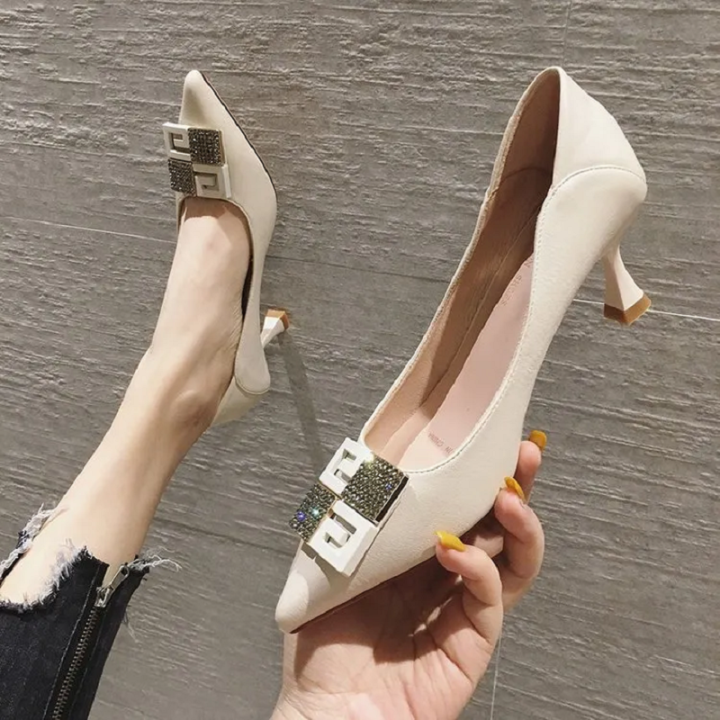 Sapatos%20Femininas%20Women%20Cute%20Sweet%20Light%20Weight%20Black%20Patent%20Leather%20Office%20Stiletto%20Heel%20Shoes%20Lady%20Cute%20Comfort%20Pumps%20B131%20-%20Image%205