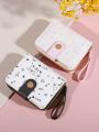 Retro Fashion Mini Flower Handbag - Zipper Wallet Closure, Lightweight and Compact, Perfect for Women's Daily Carrying Card Bag. 