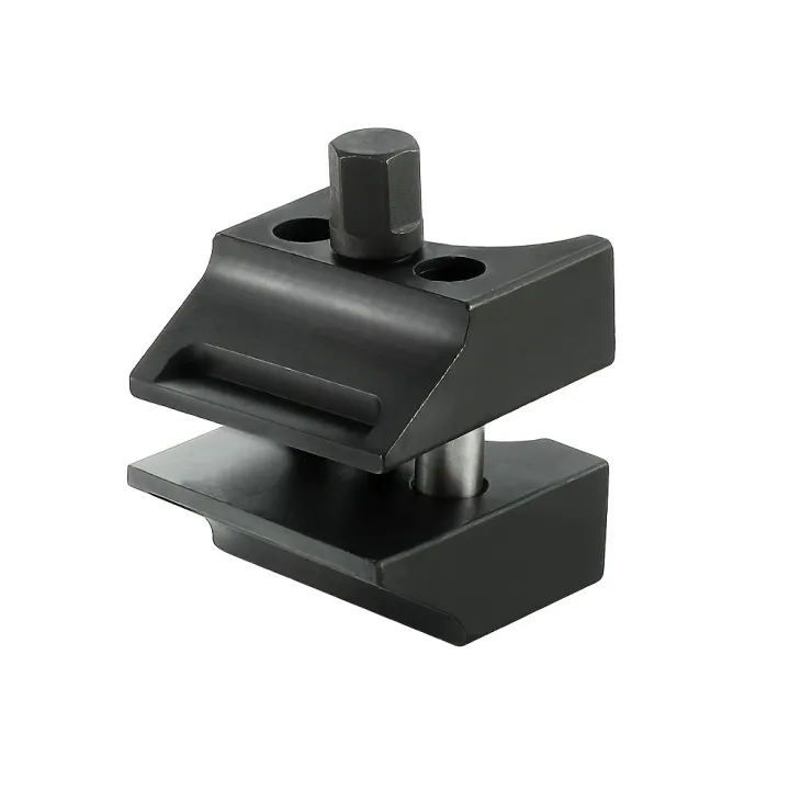 1-Piece%20Heavy-Duty%20Automotive%20Shock%20Absorber%20Ball%20Joint%20Separator%20Tool%20for%20Disassembly%20and%20Assembly%20of%20Lower%20Control%20Arms%20-%20Image%204