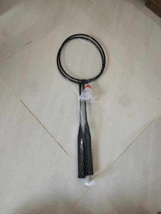 Batminton 2 Racket ( 1 Shuttlecock )