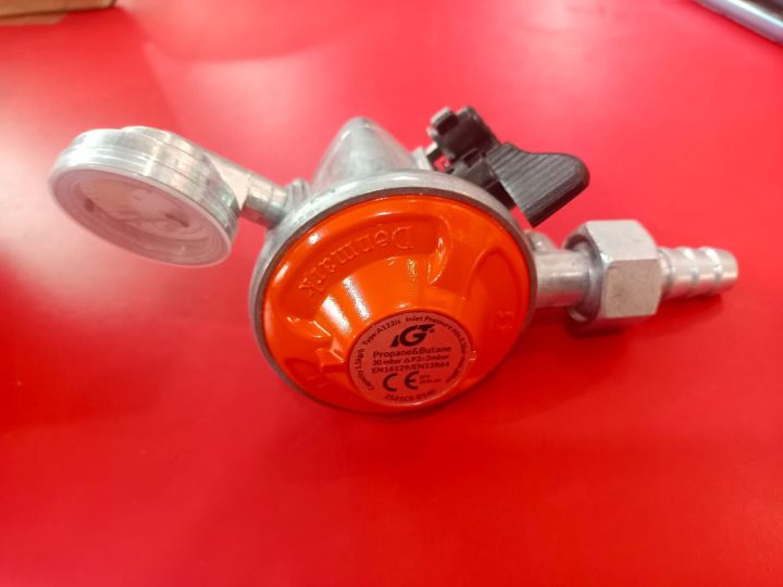 Automatic%20Gas%20cylinder%20Regulator%20-%20Image%203