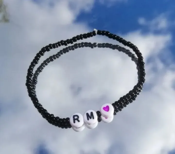 BTS%20Name%20Bracelets%20_Beaded%20purple%20heart%20name%20bracelets%20fkr%20Army%20-%20Image%203