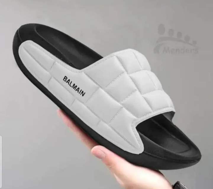 Balmain Slippers 100% Comfortable & Vert Attractive Design And Colour Black & White Flip flop