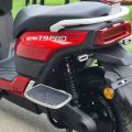 Pillion Rider Non-Slip Rubber-Padded Footrest / Footboard for METRO YADEA T9 Pro Electric Scooter. 
