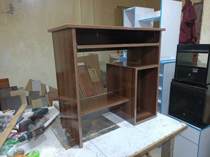 Smart%20computer%20table,study%20table,%20office%20table%20-%20Image%207