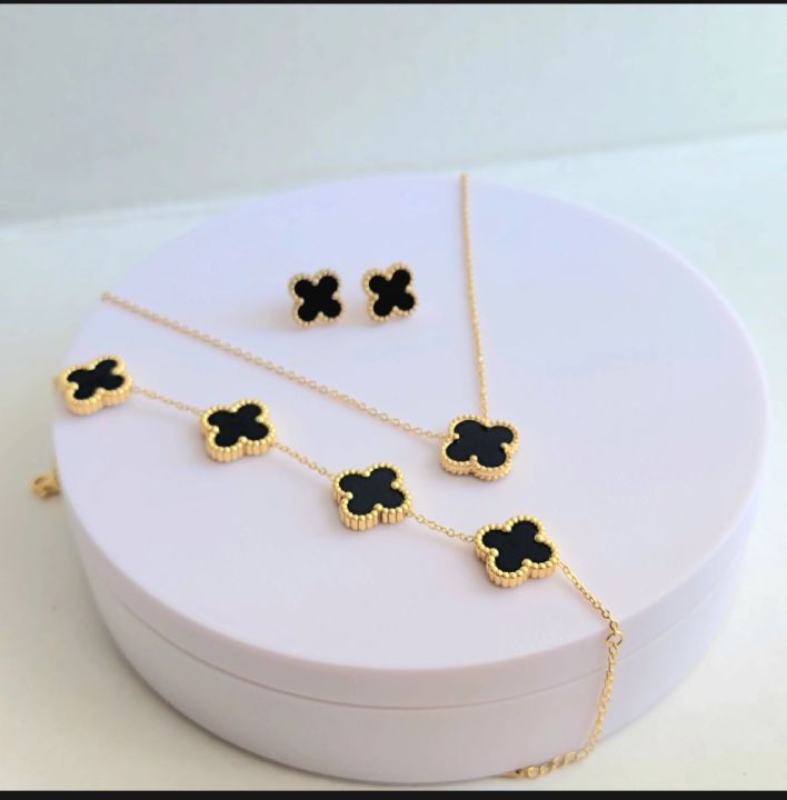 Fashion Alloy Jewelry Set Plum Blossom Five Leaf Flower Earing Girls Bracelet Laser Metal