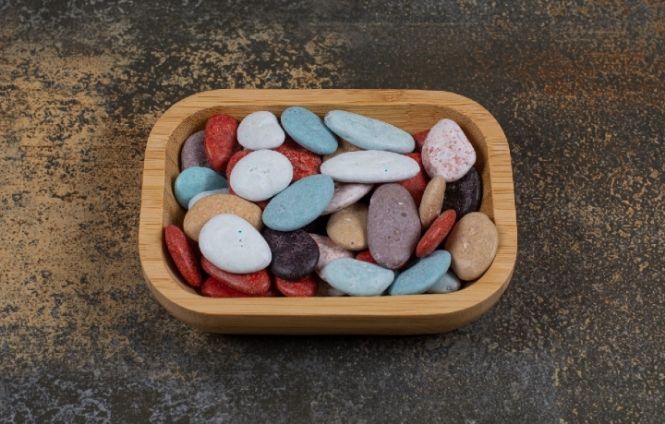 Stone%20chocolate,Delicious%20Stone,Shaped%20Chocolate%20Candies,%20Unique,%20Colorful%20&%20Crunchy,%20Ideal%20for%20Parties,%20Gifts%20&%20Daily%20Snacking%20,Premium%20Quality%20Chocolate%20Coating.%20-%20Image%204