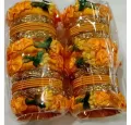 মহিলাদের জন্য হাতে বানানো সুতা ও ফুলের  চুড়ি. 