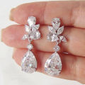 Huitan Crystal Drop Earrings with Bling Bling Cubic Zirconia Temperament Women Earrings High Quality Silver Color Trendy Jewelry.