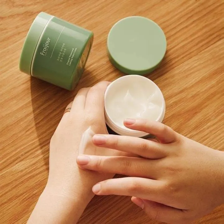 Fraijour%20Wormwood%20Calming%20Watery%20Cream%20%7B2500%20ks%2010%25%20Off%7D%20-%20Image%202