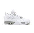 Nike Air Jordan 4 Retro "White Oreo". 