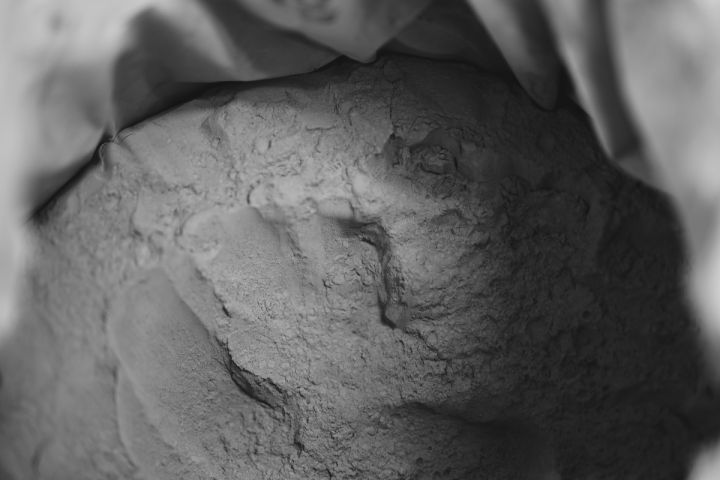 Aluminum%20Powder%20(100%20mesh)%20aluminum%20powder%20is%20used%20to%20mix%20in%20resin%20and%20epoxy%20resin%20to%20heat%20transfer.%20-%20Image%206