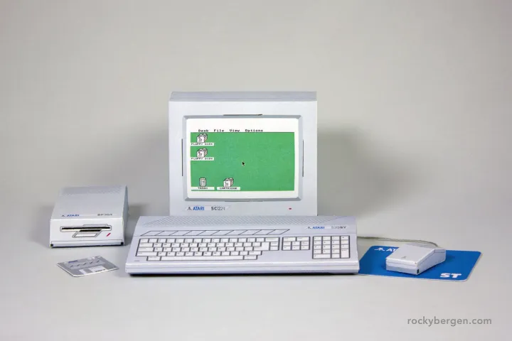 Model%20of%20a%20Classic%20Computer,%20Atari%20520%20St,%20Paper%20Model,%20Paper%20Doll,%20Papercraft%20(for%20Cutting%20and%20Assembling%20Yourself)%20-%20Image%203