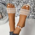 Women's Flat Bottom Sandals 2025 Summer New Style Beaded Rhinestone Shoes Womens Outdoor Fashion Slippers. 