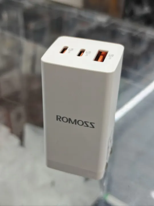 ROMOSS%2065W%20GaN%20Fast%20Charger%20-%20Image%207