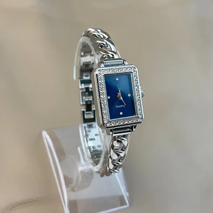 Women%20Square%20Drill%20Point%20Scale%20Dial%20Quartz%20Steel%20Strap%20Watch%20-%20Image%204