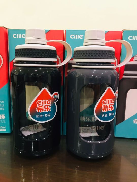 Cille Sports / gym glass bottle with stainer 650ml.