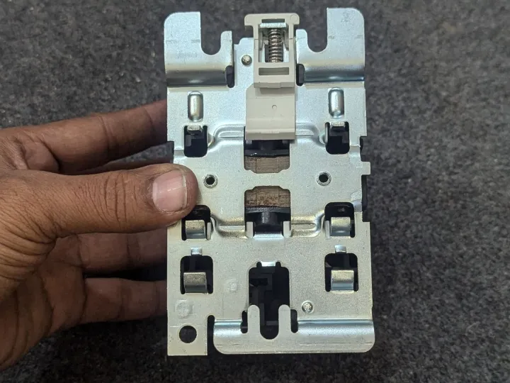 Magnetic%20Contactor%2065Amp%20(Telemecanique%2065Amp)%20-%20Image%208