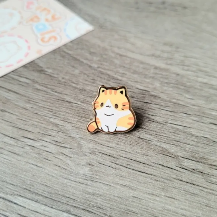 Cute%20Tiny%20Cat%20Enamel%20Pins%20Kawaii%20Kitten%20Metal%20Badge%20Cartoon%20Animal%20Brooch%20for%20Jewelry%20Accessory%20%20for%20Cats'%20Lovers%20-%20Image%204