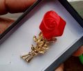 Red Rose Brooch Pin 1 Pcs Flower Brooches for Women Rose Flower Pin Safety Pins for Dresses Brooch Pins for Women Fashion Rose Brooches Accessories for Wedding Banquet Mothers Day Gifts. 