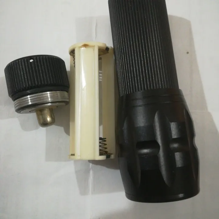 LED%20FLASHLIGHT%20-%20Image%203