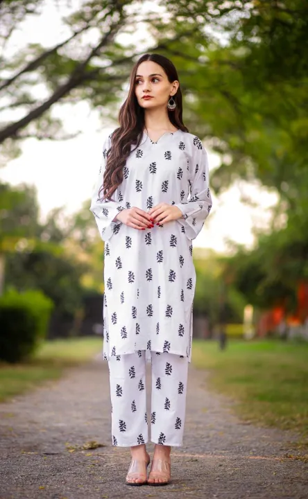 HS%20%20clothing%20trending%20Brand%20Saleha%20Design%20for%20woman%20and%20girls%20printed%202%20pc%20dress%20block%20print%20-%20Image%2010