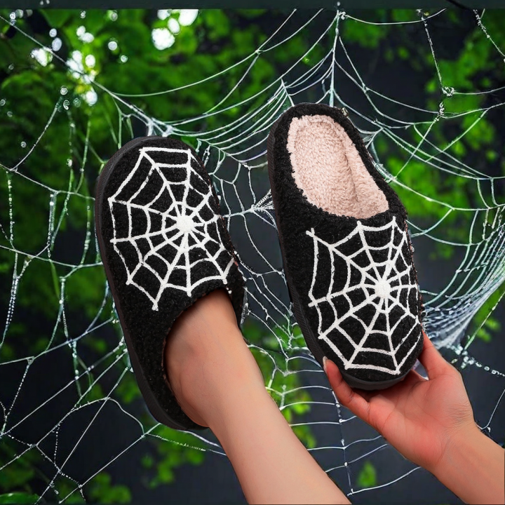 Halloween%20Spider%20Web%20Pattern%20Horror%20Yinsen%20Atmosphere%20Fashion%20Embroidered%20Plush%20Home%20Thick-Soled%20Comfortable%20Woolen%20Cotton%20Slippers%20Personalized%20Warm%20Non-Slip%20Indoor%20Slippers%20for%20Men%20and%20Women%20Can%20Wear%20Christmas%20Gifts%20-%20Image%207