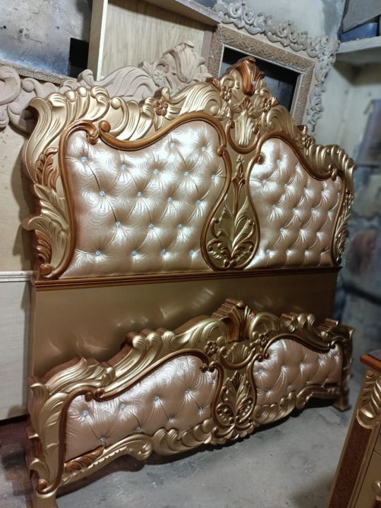 Wood Bed 0010