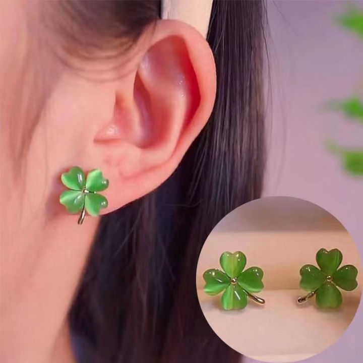 Fashionable%20Green%20Leaf%20Small%20Stud%20Earrings%20Chic%20Gold%20Color%20Metal%20Posting%20Earrings%20Tiny%20Daily%20Wear%20Jewelry%20For%20Women%20-%20Image%202
