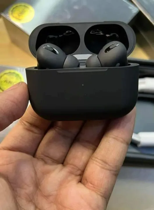 Airpods%20Pro%202nd%20generation%20%7C%20Pop%20Up%20%7C%20Made%20In%20Dubai%20With%20Wireless%20Charging%20Case%20%7C%20Black%20-%20Image%206