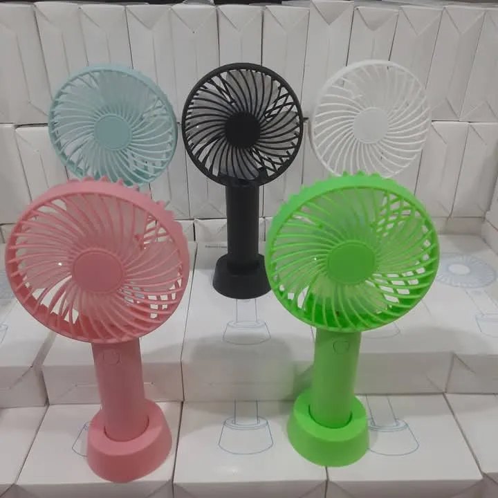 Portable%20mini%20fan%20for%20indoor%20and%20outdoor%20use%20-%20%E0%A6%AE%E0%A6%BF%E0%A6%A8%E0%A6%BF%20%E0%A6%AB%E0%A7%8D%E0%A6%AF%E0%A6%BE%E0%A6%A8%20-%20Image%207