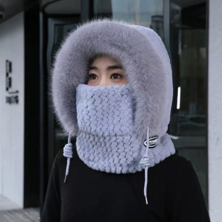 Autumn%20and%20Winter%20Women%20Thermal%20Plush%20Hat%20Hood%20Scarf%20and%20Mask%20Ear%20Protection%20Windproof%20Thick%20Design%20for%20Riding%20Outdoor%20-%20Image%202