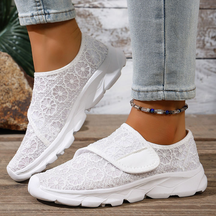 Summer%20Casual%20Orthopedics%20Wide%20Feet%20Swollen%20Shoes%20Thumb%20Eversion%20Adjusting%20Soft%20Comfortable%20Diabetic%20Shoe%20Walking%20Shoes%20-%20Image%203