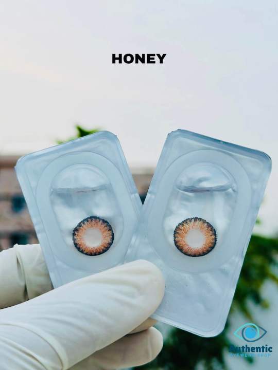 Freshlook contact lens Honey color