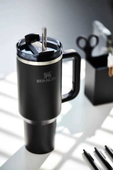 Original%20Stanley%20Tumbler%20Cup%20-%2040oz%20Stainless%20Steel%20Tumblers%20Water%20Bottles%20with%20Vacuum%20Insulation%20%20Leak-Proof%20Handle,%20Straw%20&%20Lid%20%20Double%20Wall%20Insulated%20Thermal%20Coffee%20Cup%20for%20Girls,%20Boys%20%20Hot%20&%20Cold%20Drinks%20for%20Travel,%20Gym,%20Office,%20Outdoor%20-%20Image%207