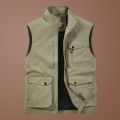 Spring and Autumn Men's Outdoor Vest Three Dimensional Multi Pocket Casual Outerwear Tank Top Vest Spring and Summer Jacket Men'. 