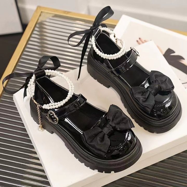 Lolita%20Shoes%20Heart%20Buckle%20Women%20Sweet%20Bow%20Pearl%20Chain%20Mary%20Janes%20Shoes%20Woman%20PU%20Leather%20Thick%20Bottom%20Party%20Pumps%20Mujer%20Zapatos%20-%20Image%204