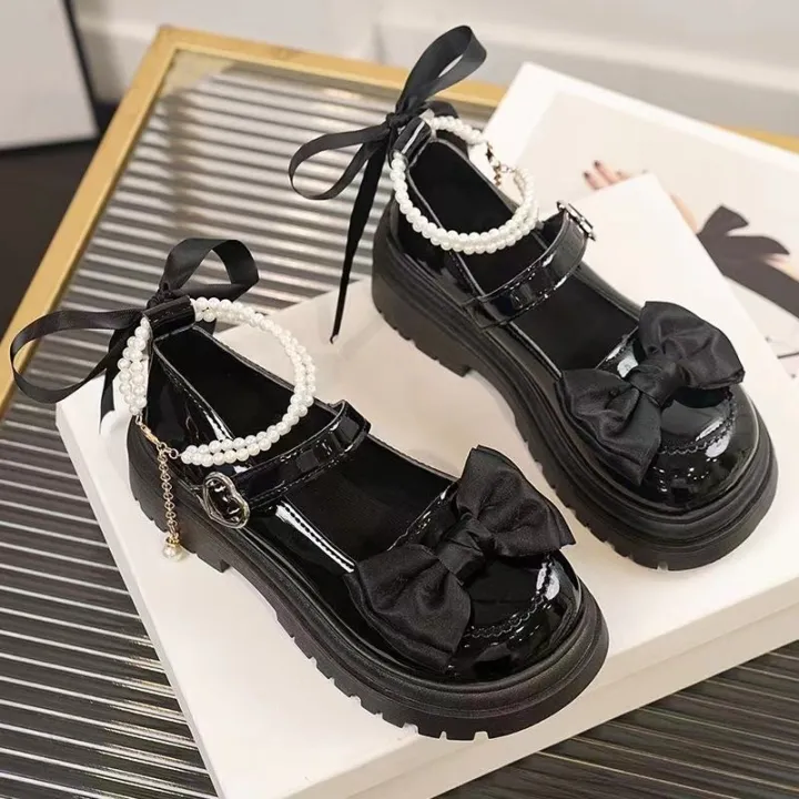 Lolita%20Shoes%20Heart%20Buckle%20Women%20Sweet%20Bow%20Pearl%20Chain%20Mary%20Janes%20Shoes%20Woman%20PU%20Leather%20Thick%20Bottom%20Party%20Pumps%20Mujer%20Zapatos%20-%20Image%204