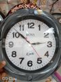 A SQUARE SHAPED HIGH QUALITY WALL CLOCK IN REASONABLE RATES. 