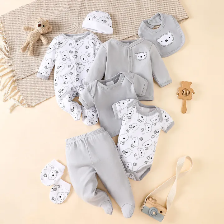 his%208-piece%20unisex%20newborn%20layette%20set%20fits%20boys%20and%20girls%20aged%200-9%20months,%20with%20lovely%20grey%20bear%20prints.%20-%20Image%207